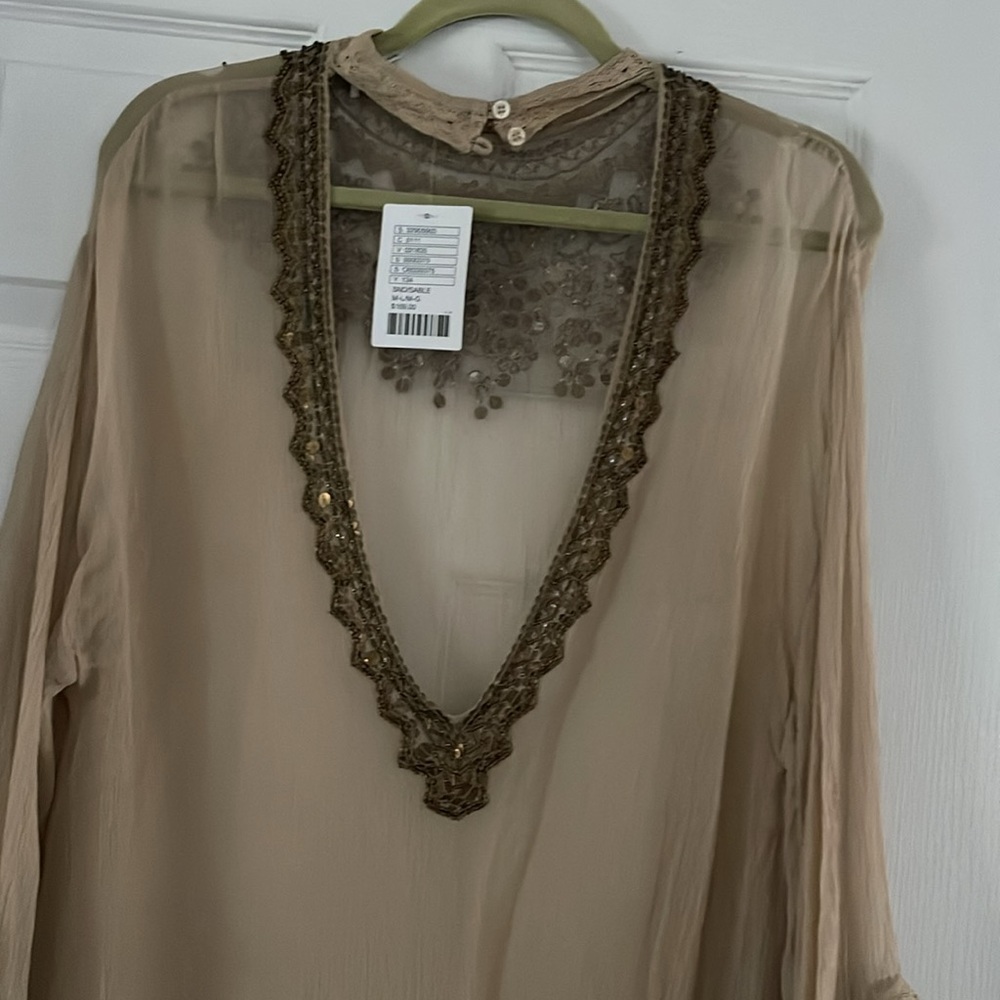 Kimchi Blue Sheer Beautiful Top - Picture 6 of 10